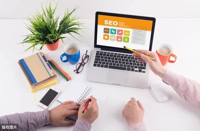 河北高速民警大风中嘶吼提示